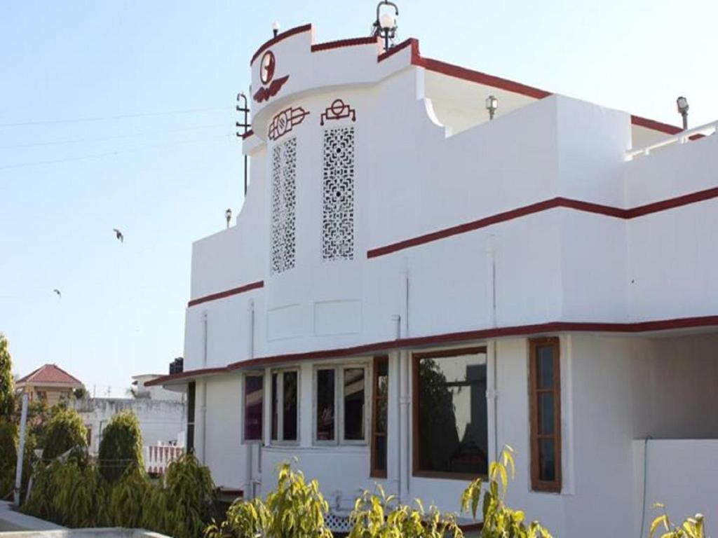 Lakshmi Guest House Дехрадун Екстериор снимка